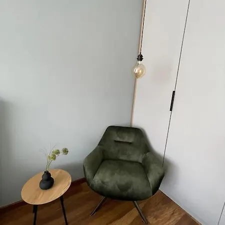 Apartment Minimalist 5 *